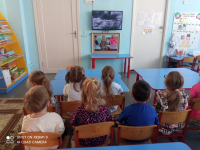 Просмотр видео-ролика в группе